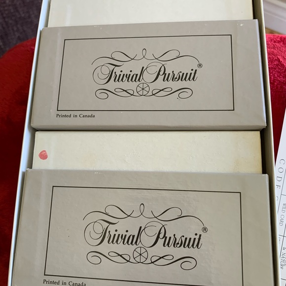 Trivial Pursuit The 1980’s Card Set - Picture 4 of 5